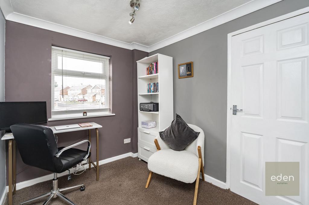 Bedroom/Study