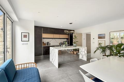 3 bedroom semi-detached house for sale, Cambridge CB1