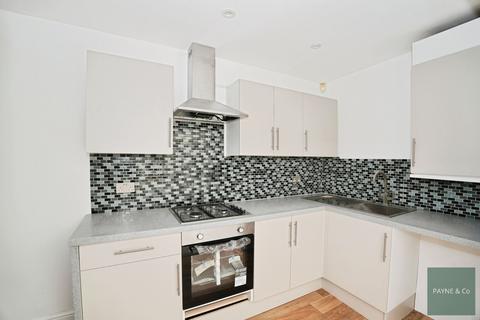 4 bedroom terraced house for sale, Neville Road, Ilford, IG6