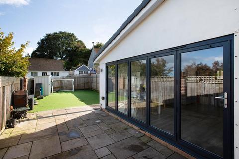 Buckeridge Avenue, Teignmouth, TQ14