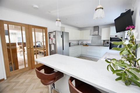 undefined, Falmouth TR11