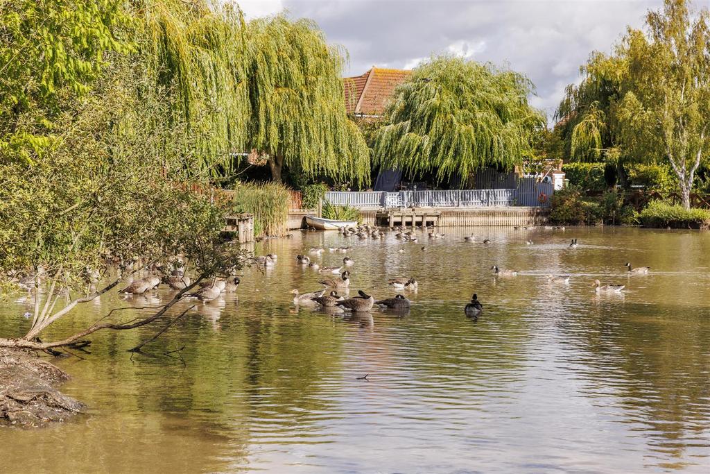 Lakeside Externals 12.jpg
