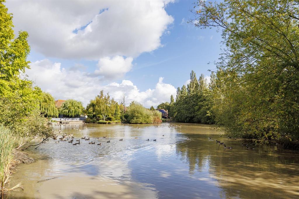 Lakeside Externals 9.jpg