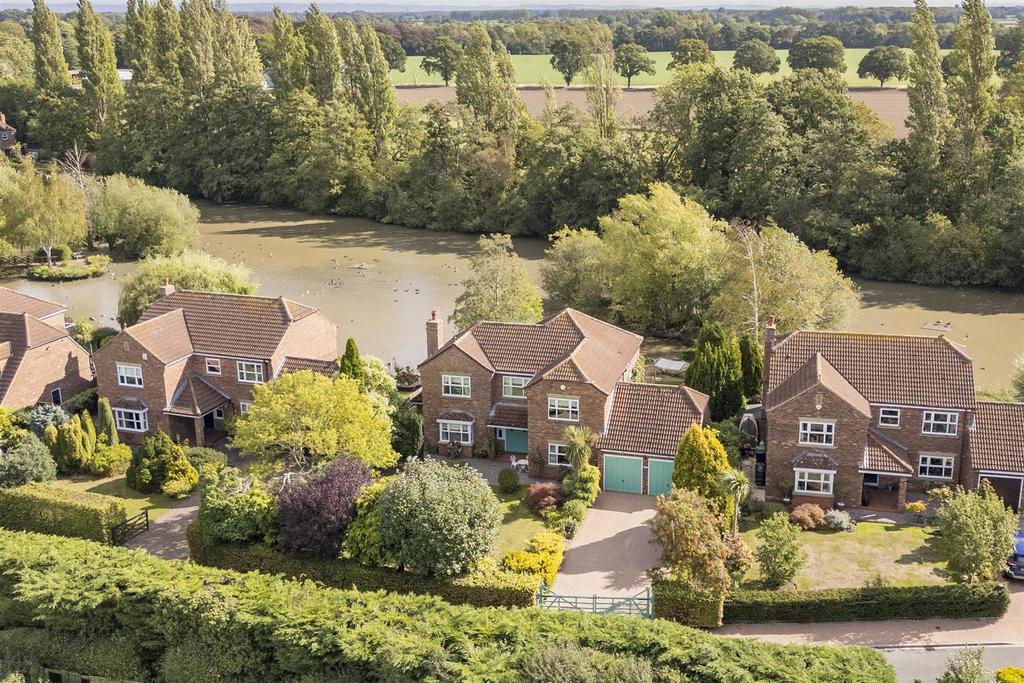 Lakeside Externals 19.jpg