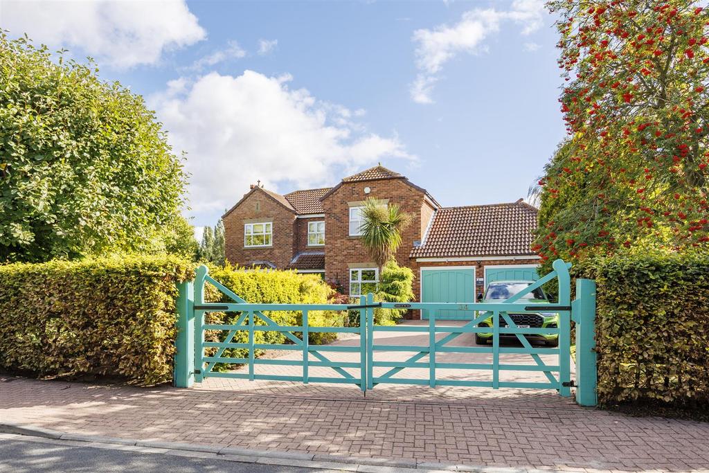 Lakeside Externals 16.jpg