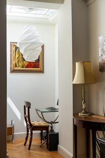 2 bedroom apartment for sale, Balfour Mews, London, W1K 2