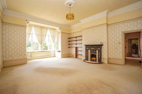 2 bedroom flat for sale, Gresham Way, St. Leonards-On-Sea