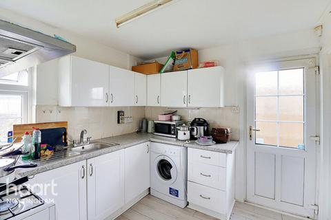 2 bedroom bungalow for sale, Fairham Drive, Wollaton