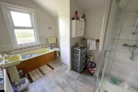 undefined, Cleeve View Road, Cheltenham