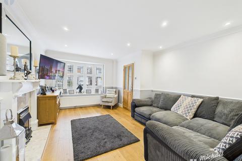 3 bedroom semi-detached house for sale, Kingsland Road, Aylesbury