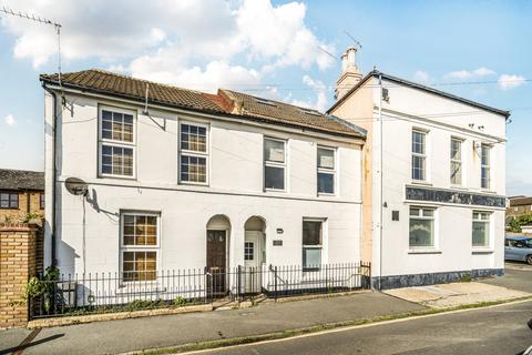 Trafalgar Road, Gravesend, Kent