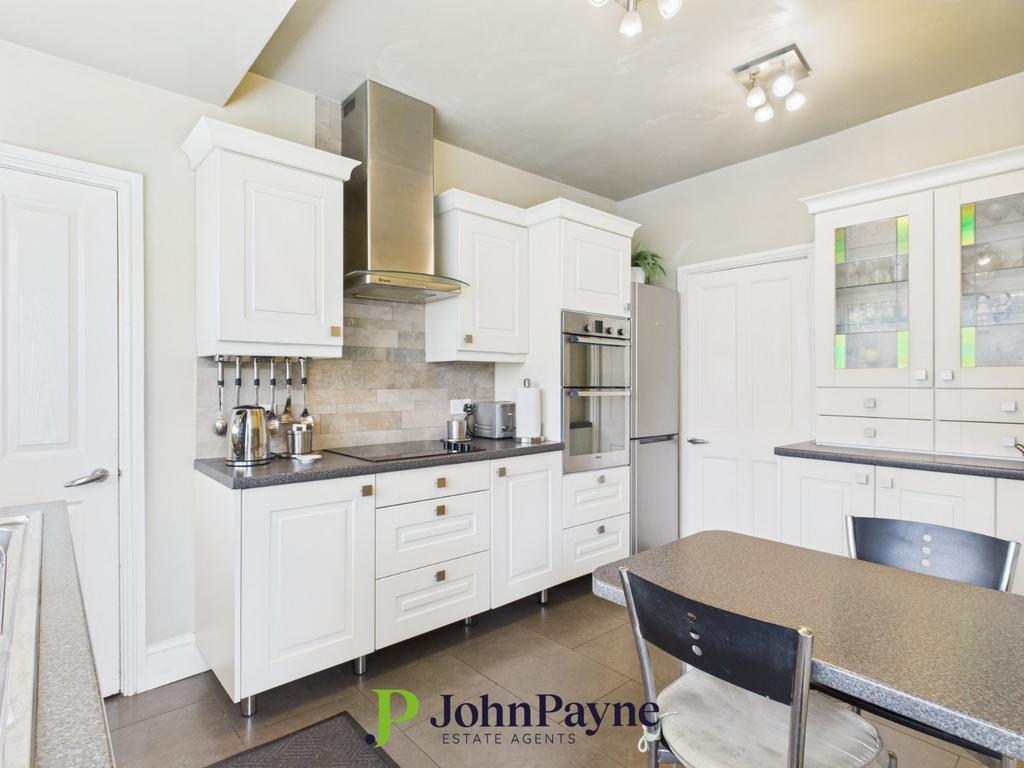 Fitted Kitchen