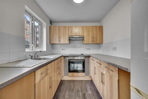 2 bedroom flat for sale, Kingfisher Way, Neasden