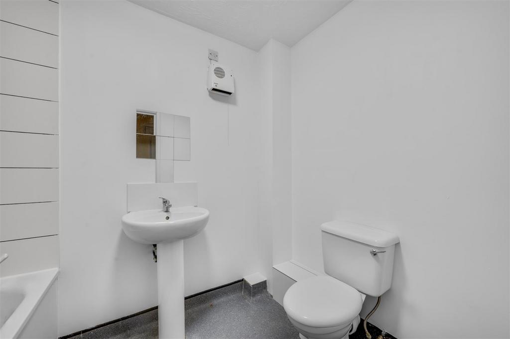 Daniels 56 Kingfisher Way 14.jpg
