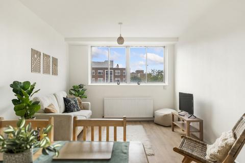 Upper Richmond Road, London, SW15