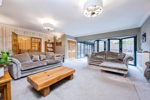 5 bedroom detached house for sale, The Close, Stourbridge DY7