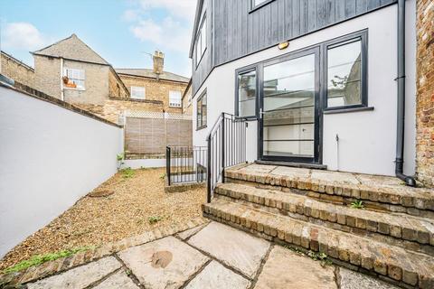 undefined, Roehampton Lane, London SW15