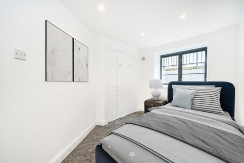 undefined, Roehampton Lane, London SW15