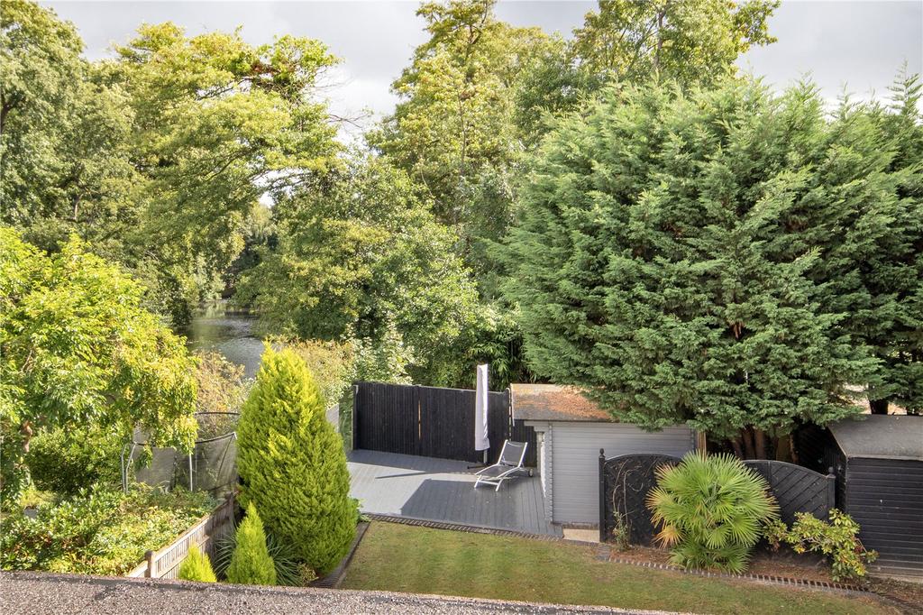 Garden &amp; View