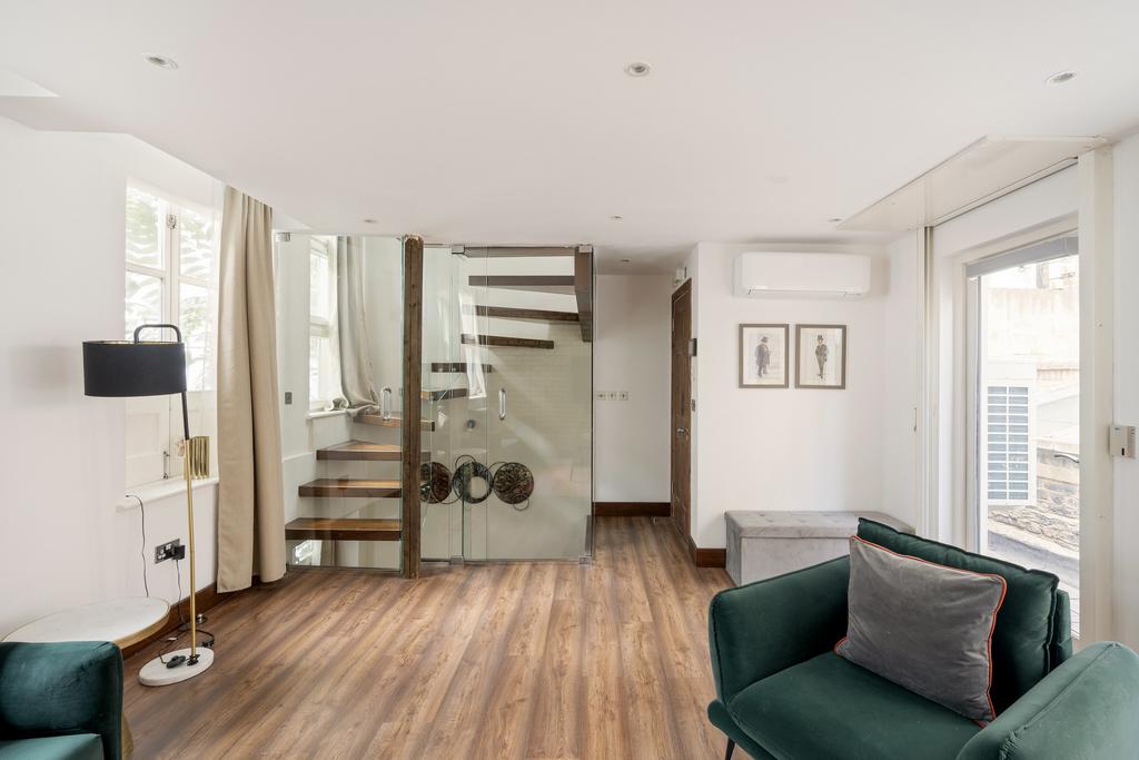 The Private Realtor-18 Ovington Mews-14 Lo