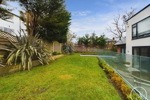 undefined, Hawks Nest Gardens East, Leeds