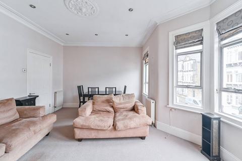 2 bedroom flat for sale, Thirsk Road, Battersea, London, SW11