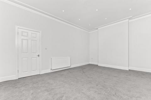 3 bedroom flat to rent, High Road Wembley Middlesex