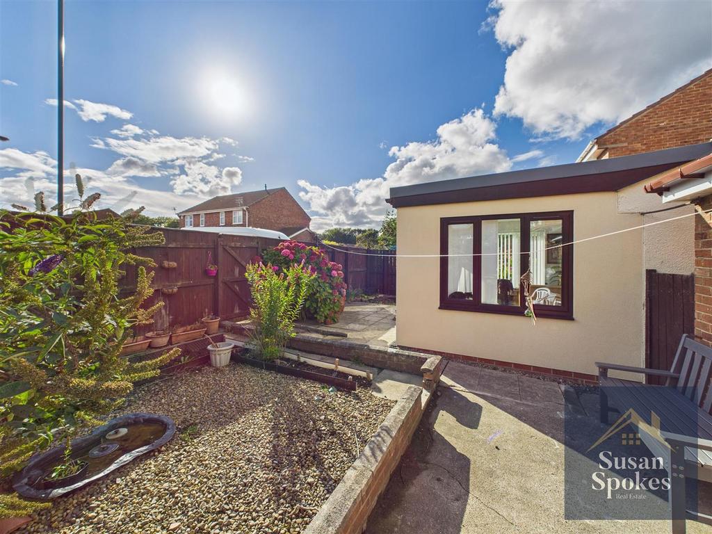 CAM01858 G0-PR0174-STILL020.jpg