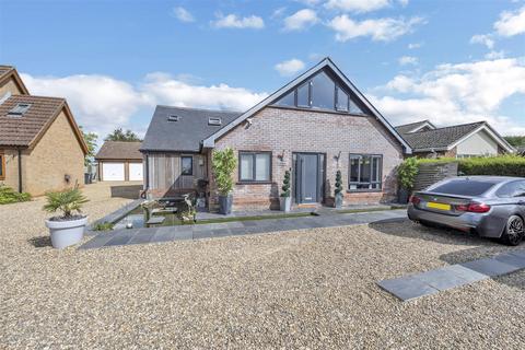 4 bedroom detached house for sale, The Heath, Woolpit
