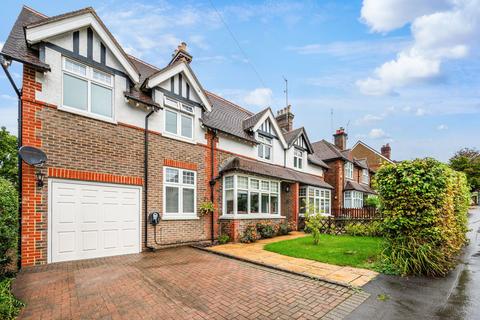 5 bedroom semi-detached house for sale, Snatts Hill, Oxted RH8