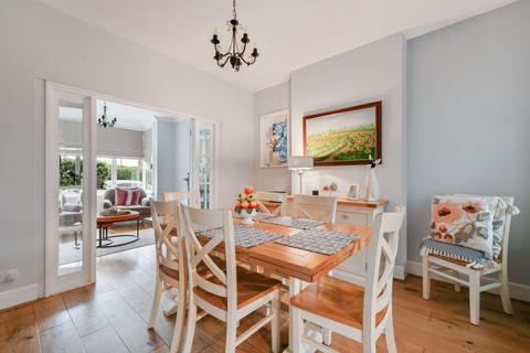 5 bedroom semi-detached house for sale, Snatts Hill, Oxted RH8