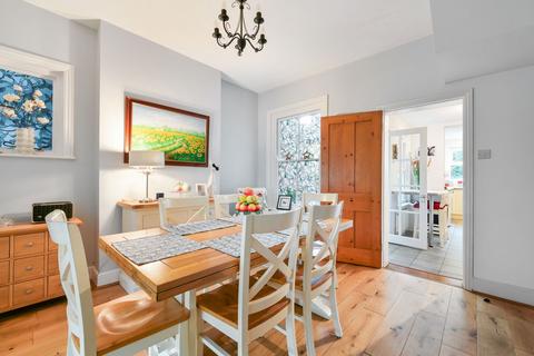 5 bedroom semi-detached house for sale, Snatts Hill, Oxted RH8