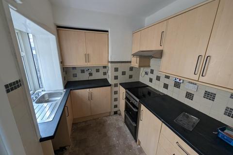 2 bedroom terraced house to rent, St Cuthbert St, Burnley