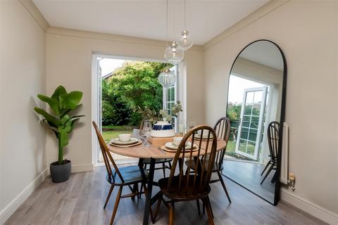 4 bedroom detached house for sale, Hopkins Way, Wellesbourne