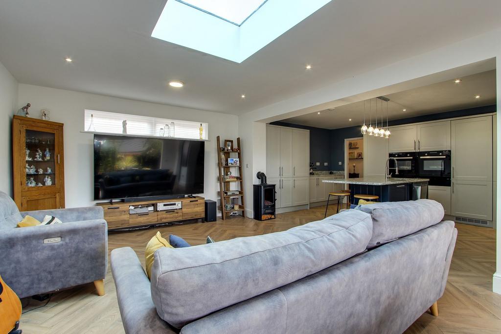 Open Plan Lounge/Dining/Kitchen