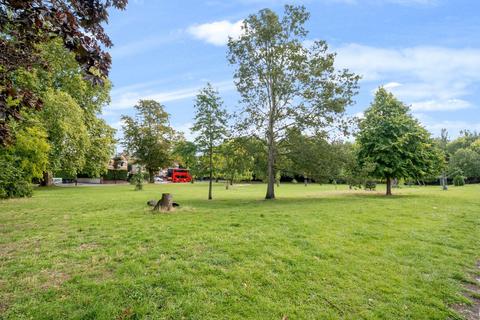 1 bedroom flat for sale, Peckham Rye, London, SE15