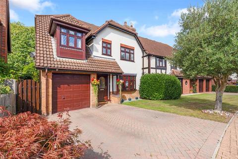 4 bedroom detached house for sale, Padgate, Norwich NR13