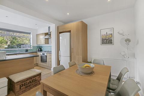 4 bedroom terraced house for sale, Evelyn Crescent, Sunbury-on-Thames, Surrey, TW16