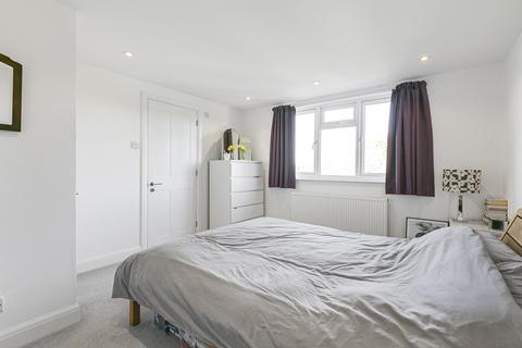 4 bedroom terraced house for sale, Evelyn Crescent, Sunbury-on-Thames, Surrey, TW16