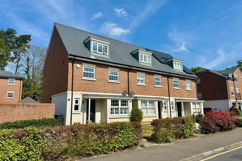 undefined, Potten Close, CAMBERLEY GU15