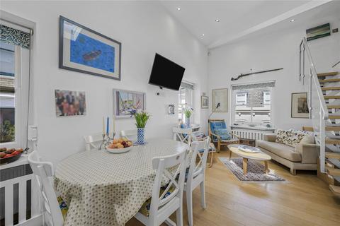 Flat 3, 17 Bury Place, London, WC1A 2JB