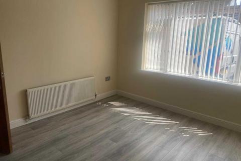 undefined, Moscow Drive, Old Swan, Liverpool, Merseyside, L13