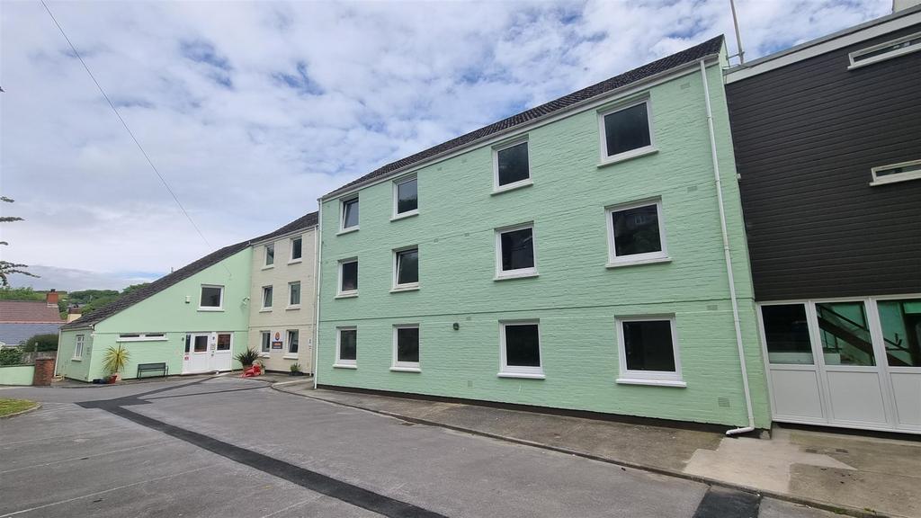Haven Court - Front 1.jpg