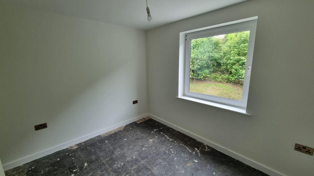 9 HC Bedroom 2 2.jpeg