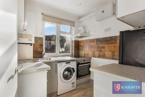 2 bedroom maisonette for sale, The Avenue , London, N17