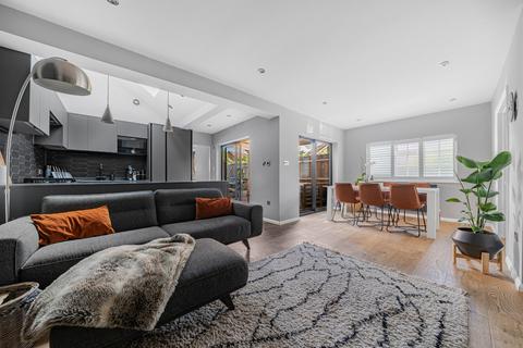 undefined, Clay Lane, Guildford GU4