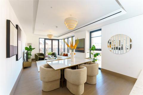 The Lucan, Lucan Place, London, SW3
