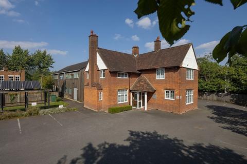 Office to rent, 7 Castlefield Rd Reigate RH2 0SA