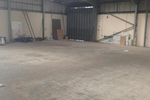 Warehouse to rent, Royle Barn Rd Rochdale OL11 3DT
