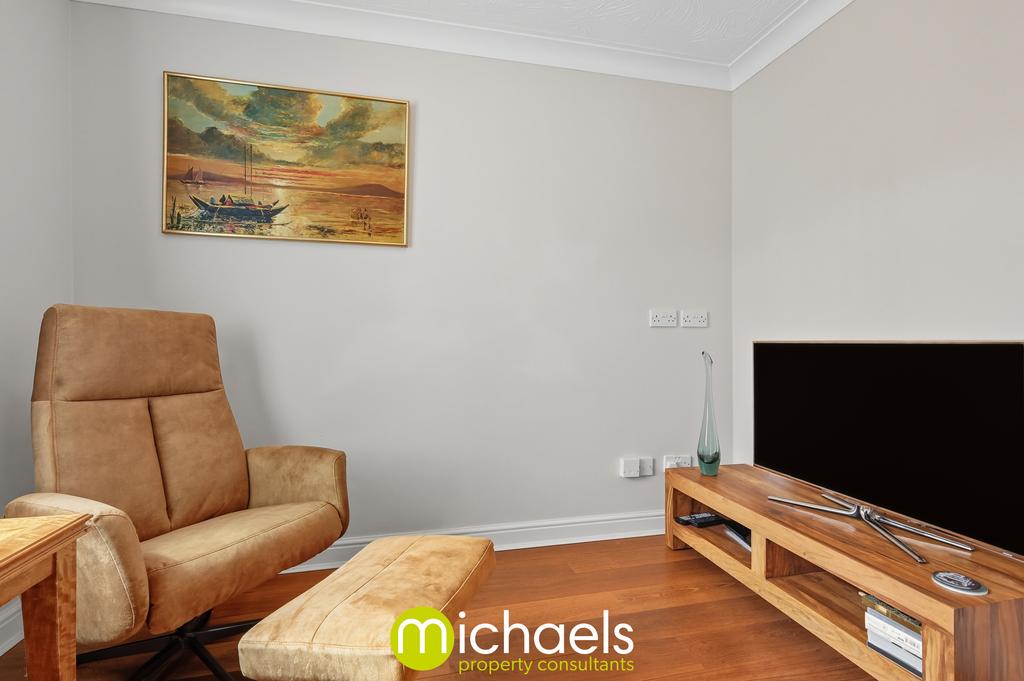 Office/Play Room/Snug